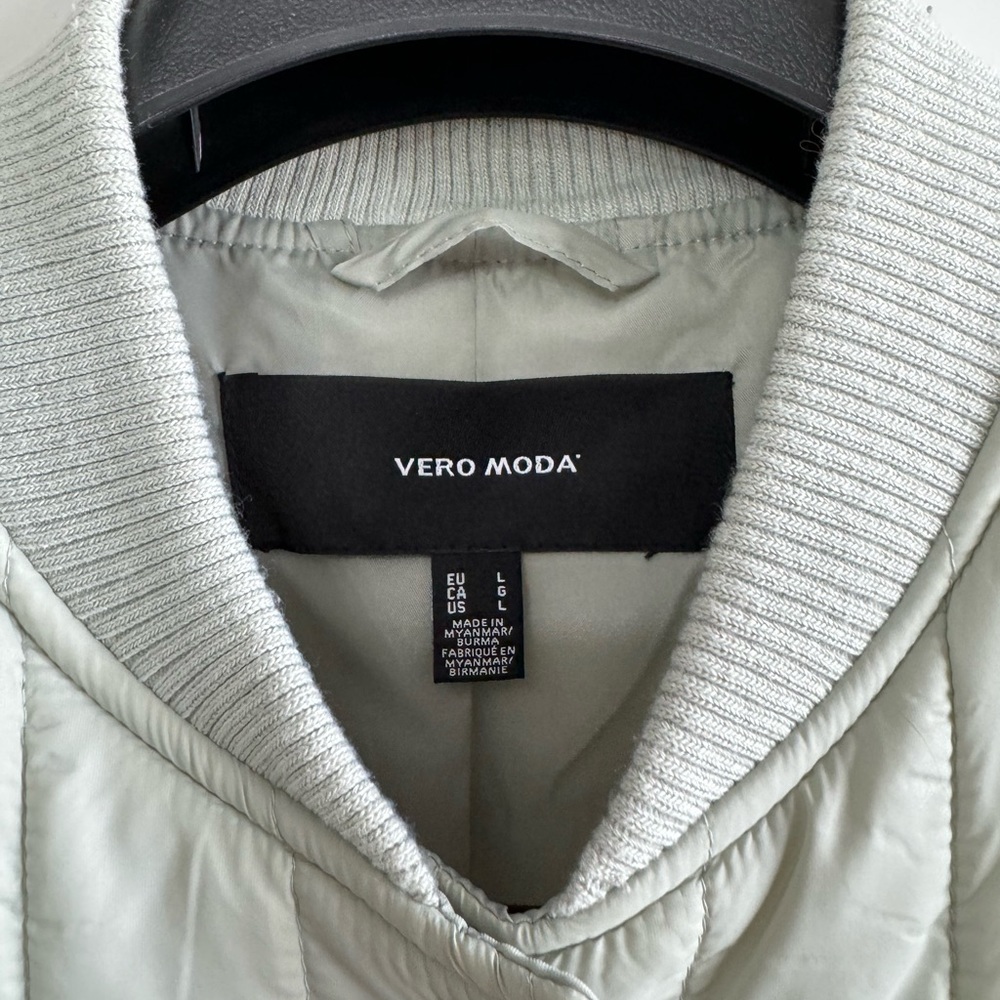 Vero Moda Quilted Jacket - Picture 3 of 3